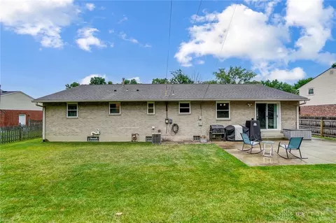 Exterior - 1017 Rio Ln, Dayton, OH 45429 photo 8 of 13