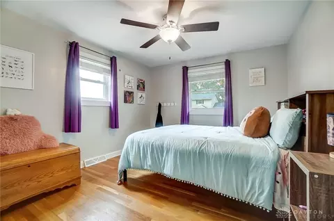 Bedroom - 1017 Rio Ln, Dayton, OH 45429 photo 4 of 8