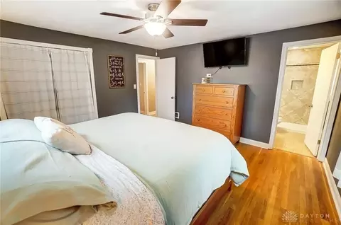 Bedroom - 1017 Rio Ln, Dayton, OH 45429 photo 3 of 8