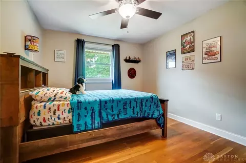 Bedroom - 1017 Rio Ln, Dayton, OH 45429 photo 7 of 8
