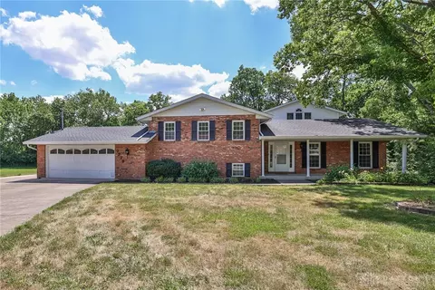 7379 Dust Commander Ct, Hamilton, OH 45011