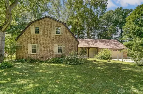 3681 Echo Hill Ln, Dayton, OH 45430