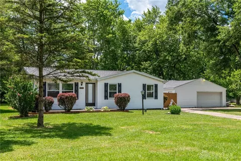 2975 N Diamond Mill Rd, Dayton, OH 45426