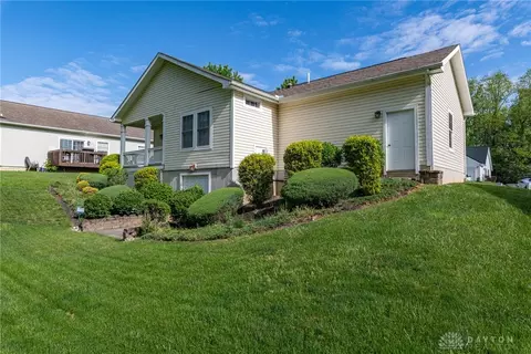 381 Englewood, Springfield, OH 45503 photo 29