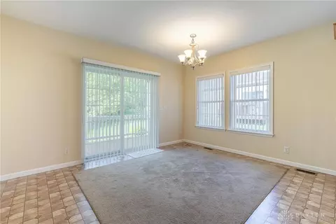 381 Englewood, Springfield, OH 45503 photo 8