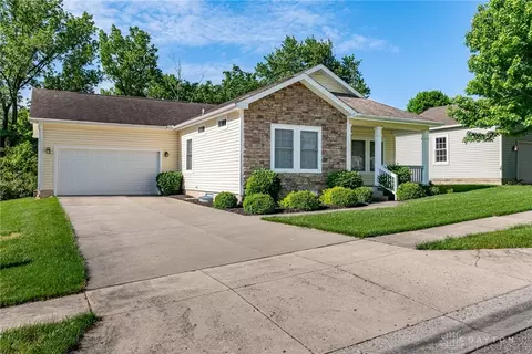 381 Englewood, Springfield, OH 45503 photo 2