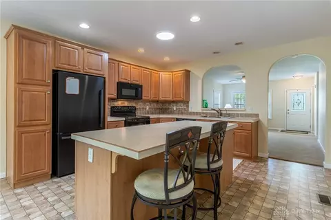381 Englewood, Springfield, OH 45503 photo 9