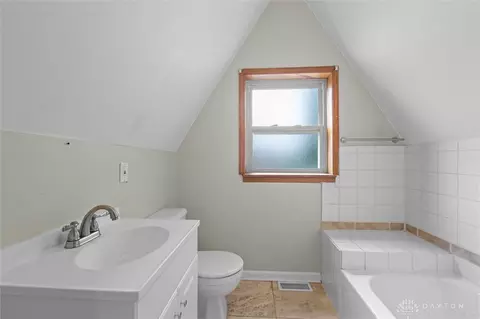 Bath - 3020 Aerial Ave, Kettering, OH 45429 photo 3 of 4