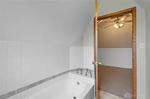Bath - 3020 Aerial Ave, Kettering, OH 45429 photo 4 of 4