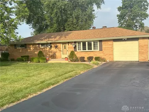 221 Jamaica Rd, Carlisle, OH 45005