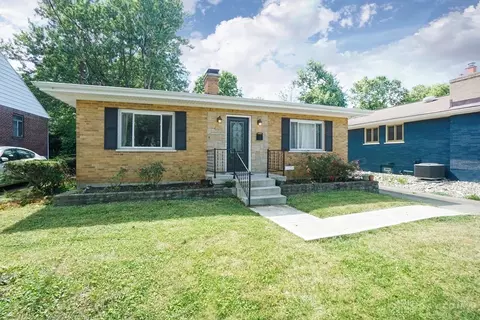 1125 Burns Ave, Wyoming, OH 45215