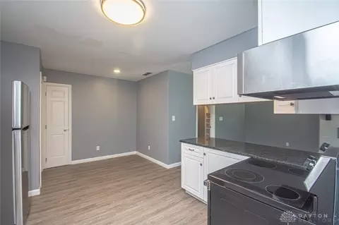 210 Glenburn Dr, Dayton, OH 45459 photo 9