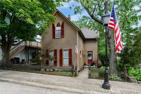 142 N Main St, Waynesville, OH 45068