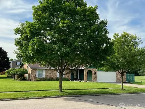 69 Tamworth Rd, Troy, OH 45373
