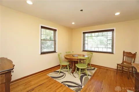 Dining - 527 E Sharon Rd, Cincinnati, OH 45246 photo 2 of 2