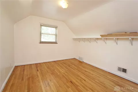 Bedroom - 527 E Sharon Rd, Cincinnati, OH 45246 photo 3 of 6