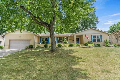 1905 Langview Dr, Fairborn, OH 45324