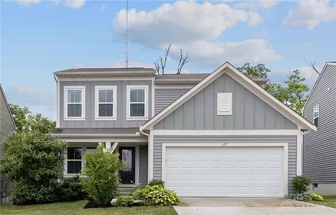 697 Emerald Dr, South Lebanon, OH 45065