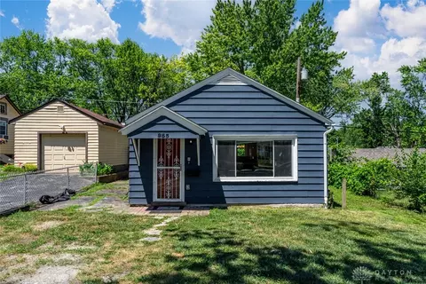 955 Chelsea Ave, Dayton, OH 45420