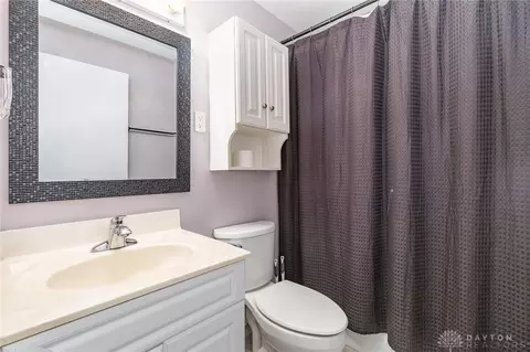 Bath - 190 Weller Ave, Centerville, OH 45458 photo 2 of 2