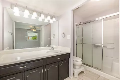 Bath - 190 Weller Ave, Centerville, OH 45458 photo 1 of 2