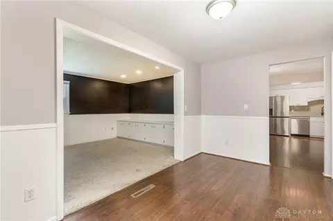 Living - 190 Weller Ave, Centerville, OH 45458 photo 5 of 5