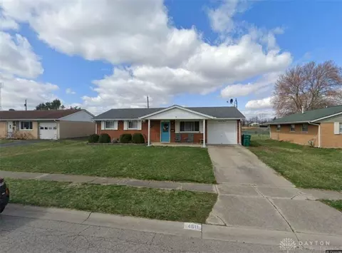 4611 Green Meadows Dr, Enon, OH 45323