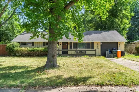 3590 Hertland Dr, Dayton, OH 45439