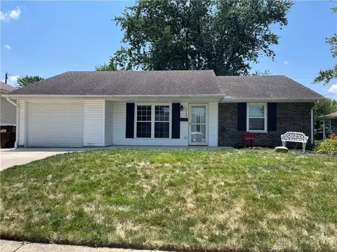 2159 Windsor Dr, Xenia, OH 45385
