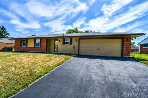 7762 Shepherdess Dr, Dayton, OH 45424
