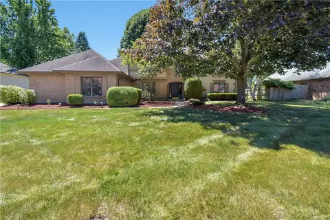 3899 Shagbark Ln, Dayton, OH 45440