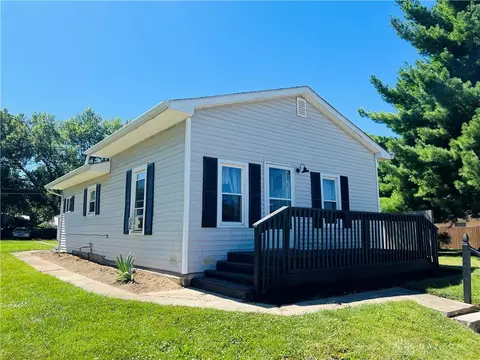 915 N Cherry St, Eaton, OH 45320