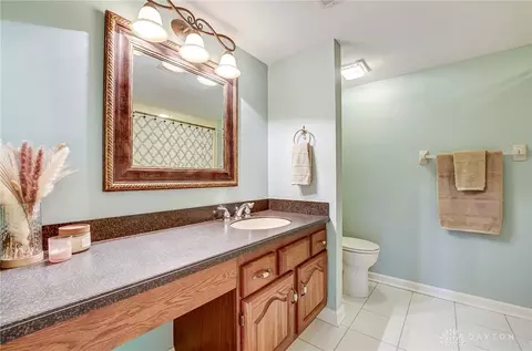 Bath - 447 Timberlea Trl, Kettering, OH 45429 photo 9 of 10