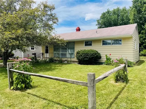 406 E Mechanic St, Eaton, OH 45320