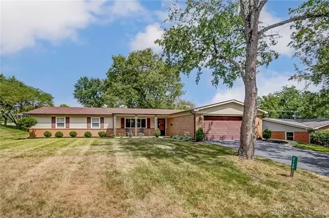 2168 S Lakeman Dr, Bellbrook, OH 45305