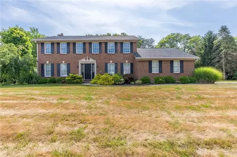 50 Deer Trail Dr, Springboro, OH 45066