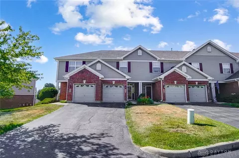4392 Straight Arrow Rd, Beavercreek, OH 45430