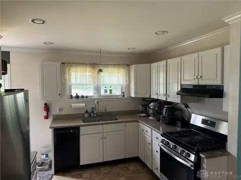 Kitchen - 1232 Dellinger Dr, Fairborn, OH 45324 photo 1 of 4