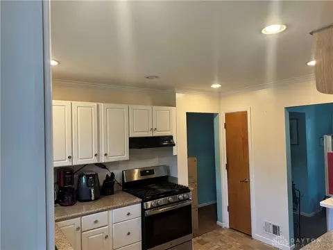 Kitchen - 1232 Dellinger Dr, Fairborn, OH 45324 photo 4 of 4