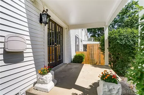 Exterior - 155 E Franklin St, Centerville, OH 45459 photo 5 of 17