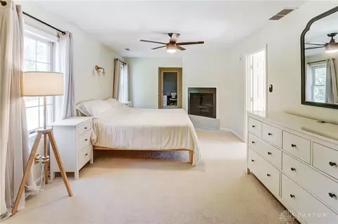 Bedroom - 155 E Franklin St, Centerville, OH 45459 photo 4 of 11