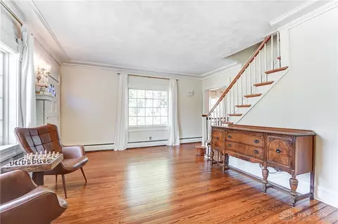 Living - 155 E Franklin St, Centerville, OH 45459 photo 1 of 4