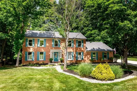 560 Miami Trace Ct, Loveland, OH 45140