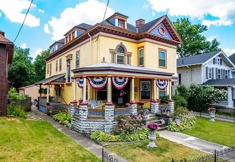 313 S Main St, Middletown, OH 45044