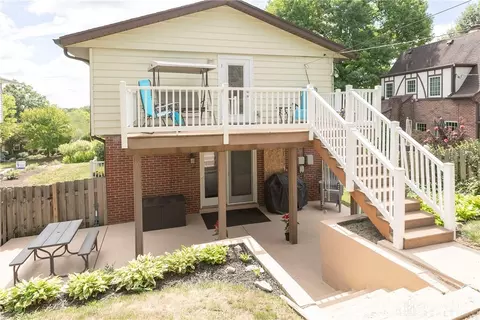 2527 Fairmont Ave, Oakwood, OH 45419