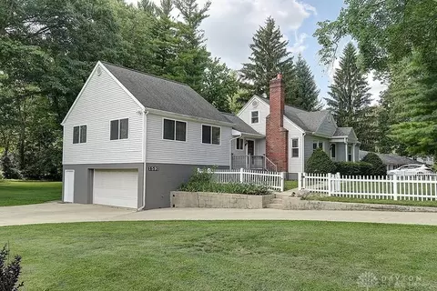 1591 Beaverbrook Dr, Dayton, OH 45432