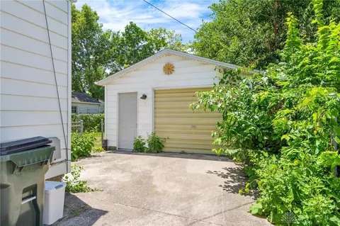 Exterior - 1957 E Bataan Dr, Dayton, OH 45420 photo 5 of 7
