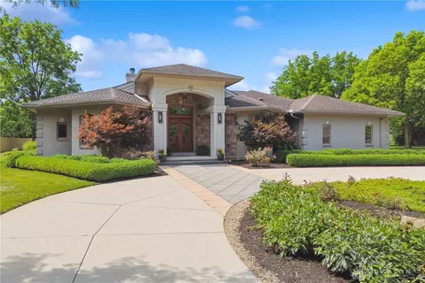 980 E Shoop Rd, Tipp City, OH 45371