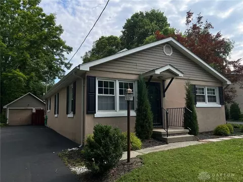 207 W South College St, Yellow Springs, OH 45387