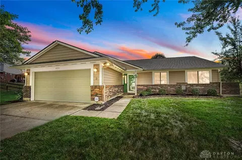829 Savin Hill Ct, Fairborn, OH 45324